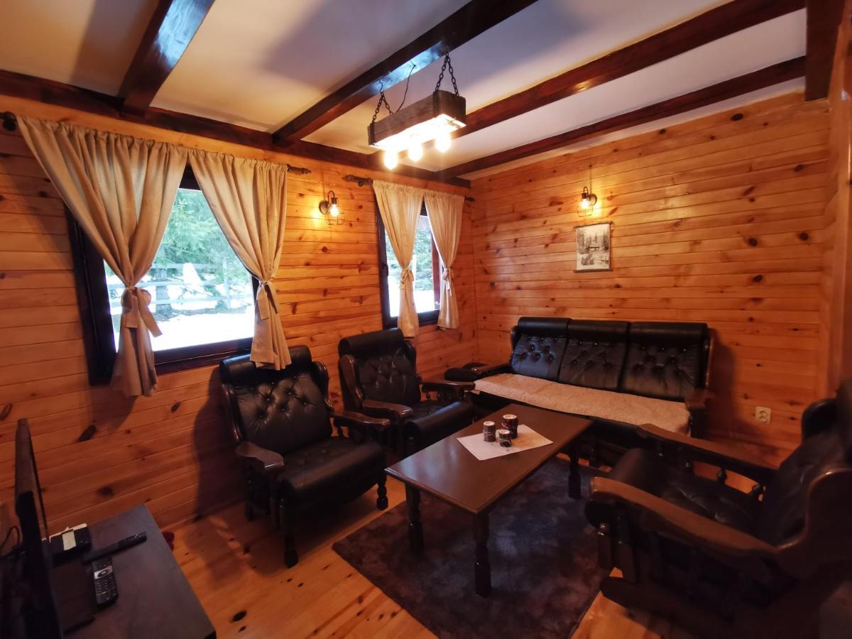 Vila Tijana Mitrovac Extérieur photo